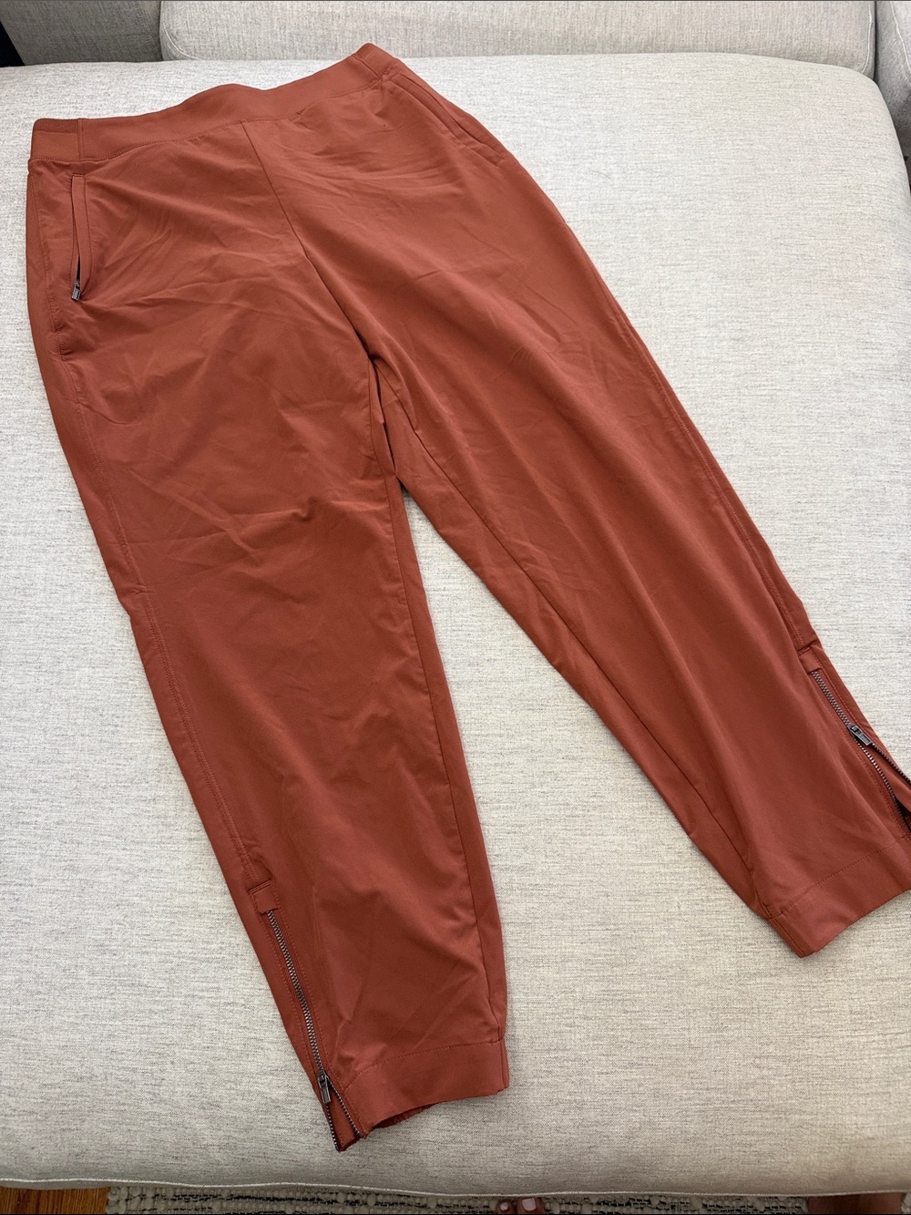 Athleta Rust Red Elastic Waist Joggers